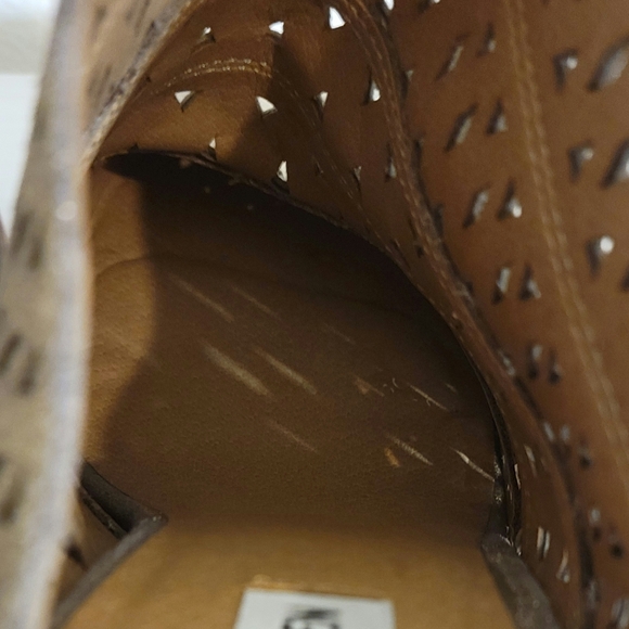 Steve Madden Harmony Gold Mules SZ 10 - Picture 6 of 10